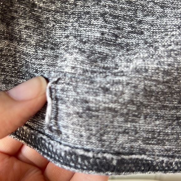 WILFRED FREE Heathered Grey Long Sleeve Back Cut Out Top Size Medium - Picture 6 of 9